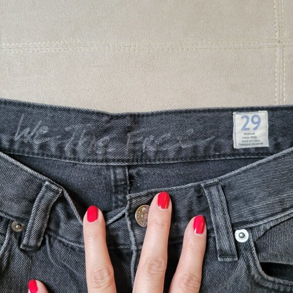 We The Free High Rise 100% Cotton Distressed Jeans - Size 29 - Picture 3 of 13